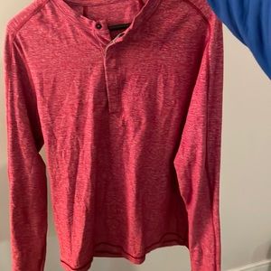 Lululemon Men’s long sleeve shirt
